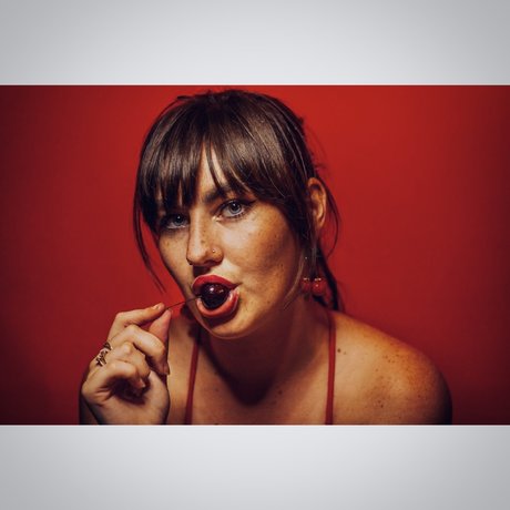 Beeks porn model photo