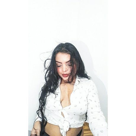 MELIDA JULIO free model pic