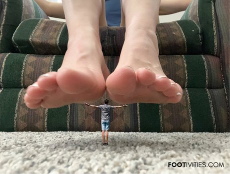 footivities exclusive star image