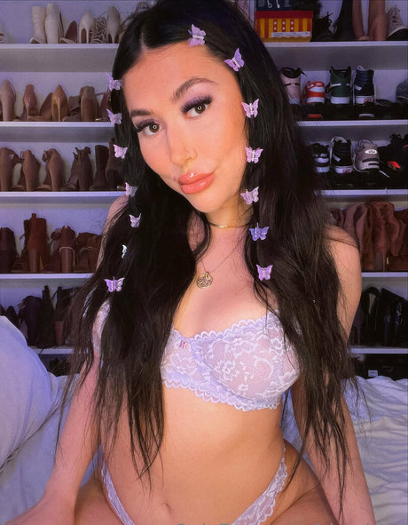 divinedaniela high quality pornstar galleries