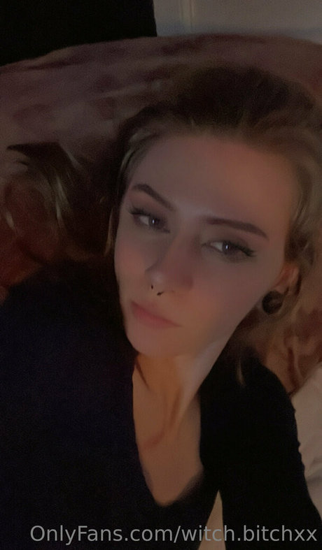 witch bitchxx free actress pic