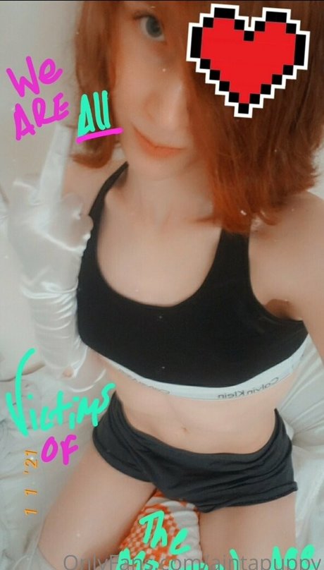 Aintapuppy xxx pornstar gallery