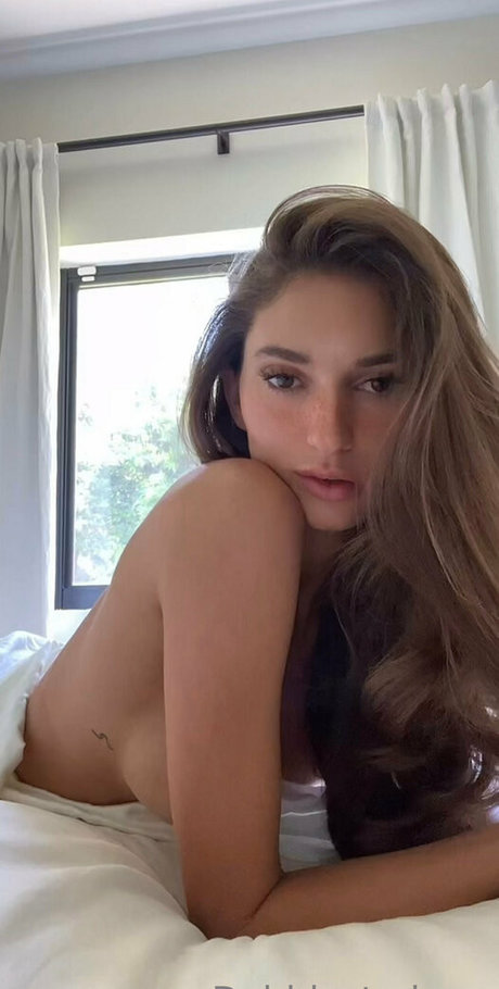 debbiestpierrefree pornstar nice picture