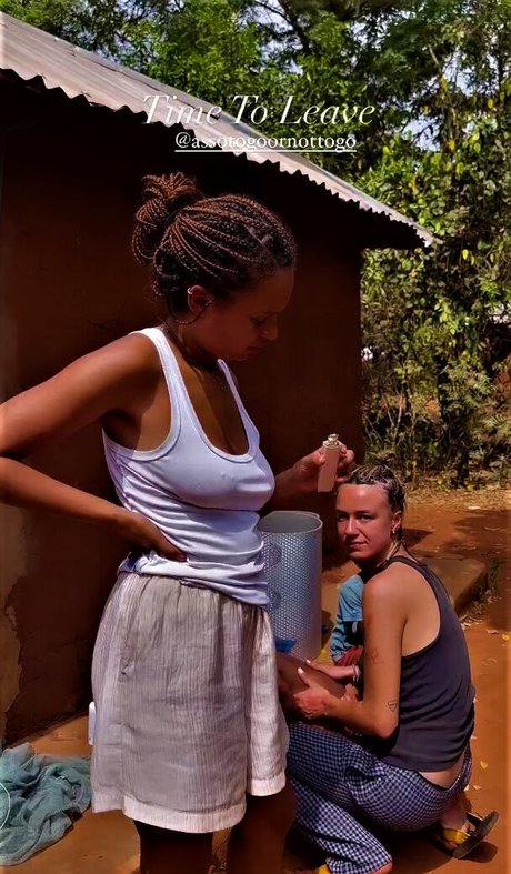 Paola Locatelli star pretty picture