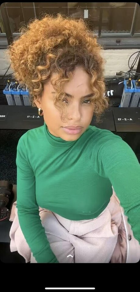 Paola Locatelli model hd galleries