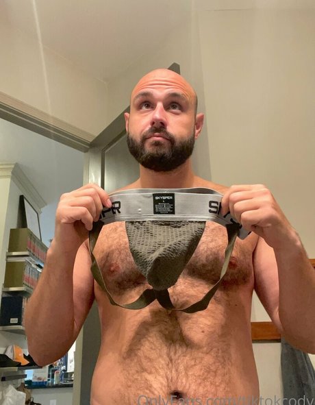 tiktokcody high quality actress pics