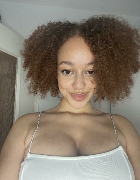 Alwaysbeshy hot star photo