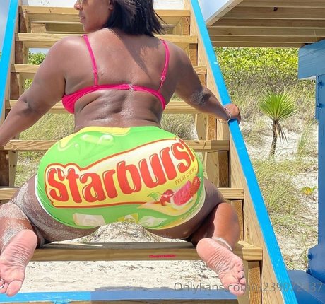 Chanya The Body perfect actress picture