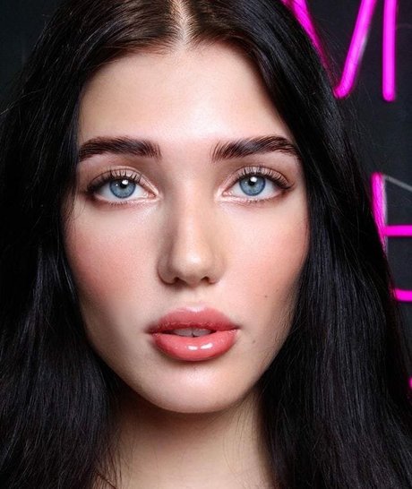 Alina Enero pornstar top img