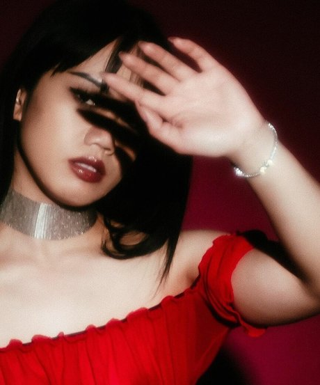 Aiko Sai model erotic pictures