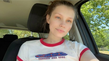 avanetfree star nudes img