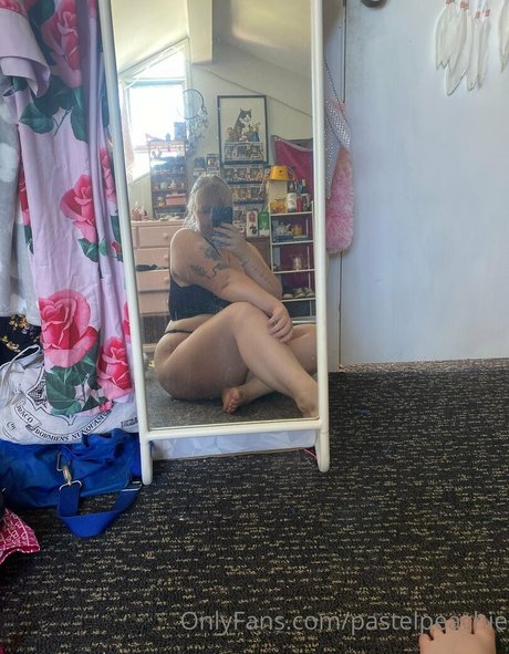 pastelpeachie hot pornstar pics