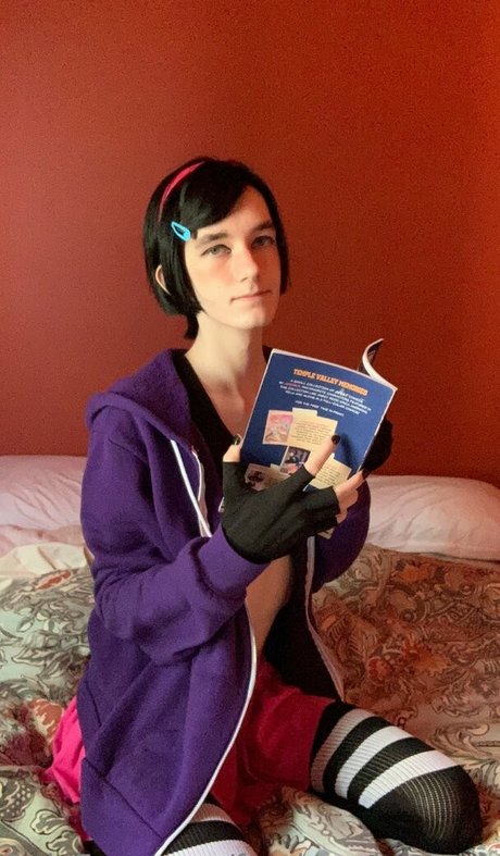 femboycherryblossom porn model image