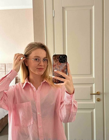 kateorkatrin pornstar adult images