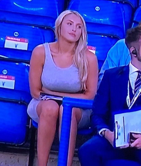 Emma Louise Jones erotic actress picture