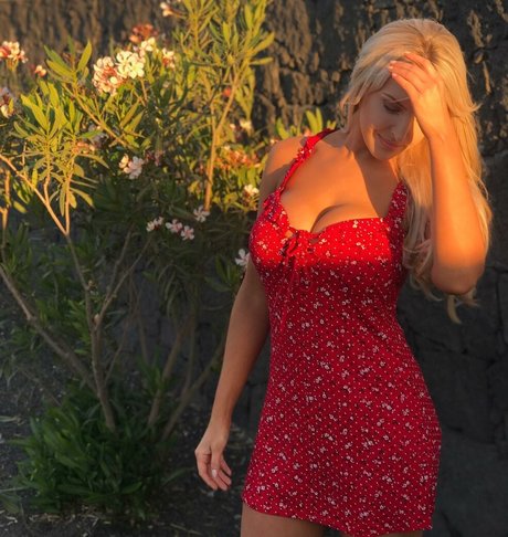 Emma Louise Jones Profile pic