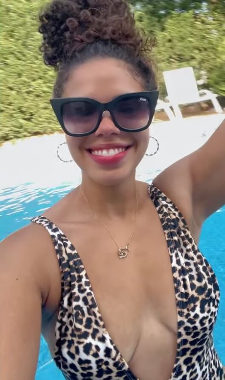 Walessa Munoz sexy pornstar gallery