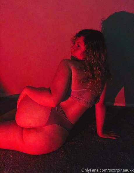 scorpiheauxx pornstar adult pic