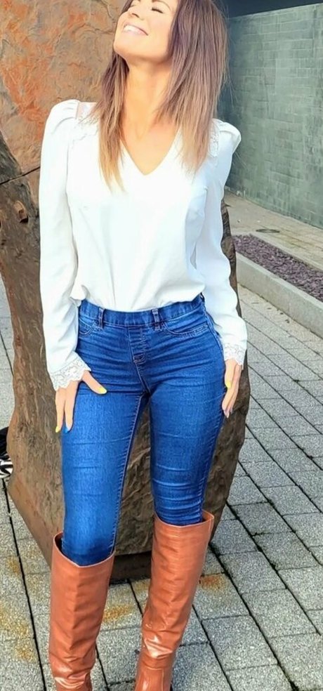 Jo Blythe Profile pic