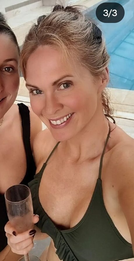 Jo Blythe model free img