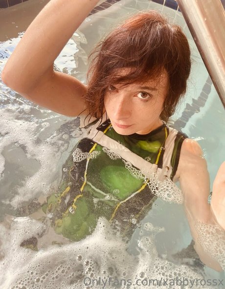 xabbyrossx actress pic