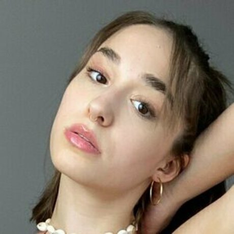 fit alice naked model images