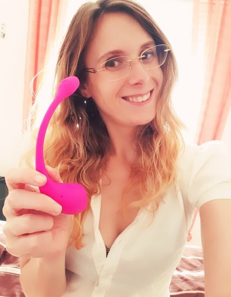 ellyedelweiss free actress galleries