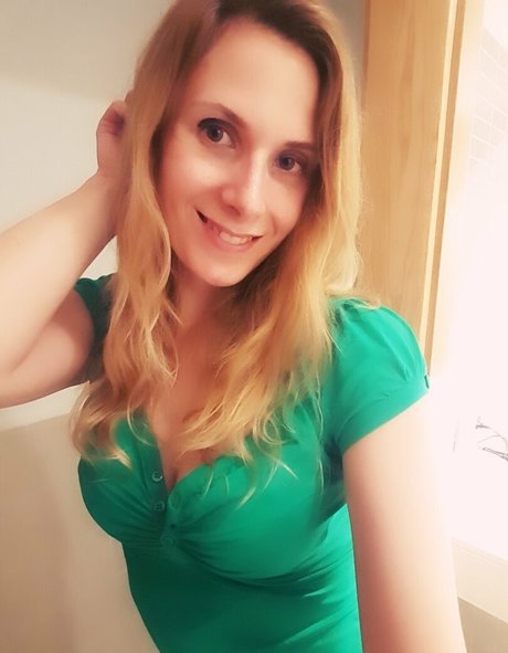 ellyedelweiss nice pornstar pics