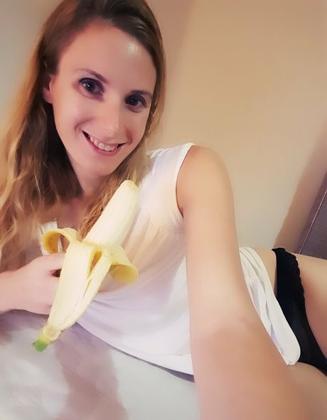 ellyedelweiss porn star images