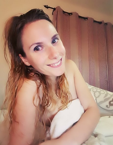 ellyedelweiss pornstar free pics