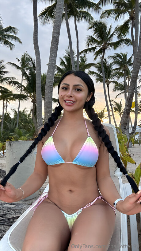 charlotte19y model top photos