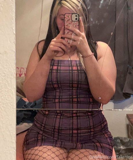 fakenips sex star photos