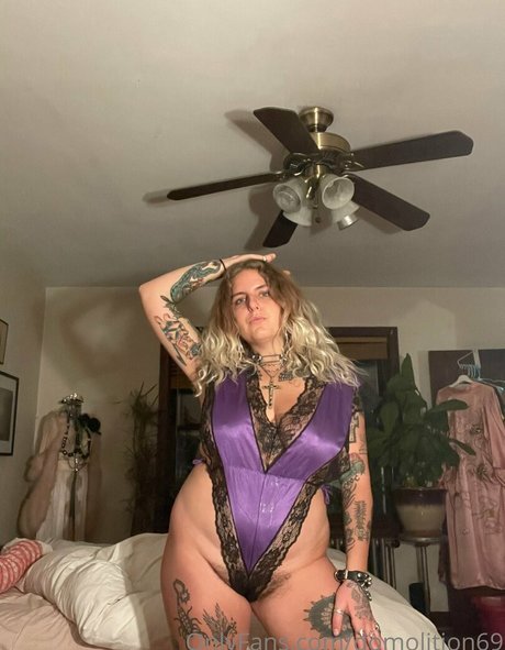 domolition666 model top photos