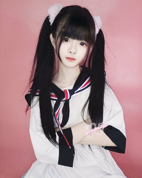 DollyMewTH sexy star pictures