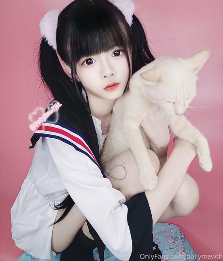 DollyMewTH beautiful pornstar photos