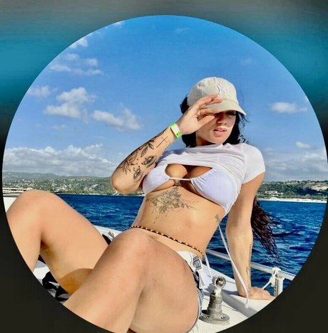 Carissa Amaria star free photos