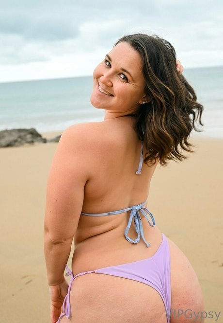 courtneylynnfree hot model picture