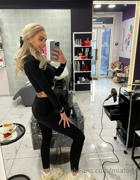 miafoxie beautiful actress galleries