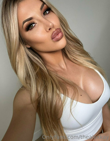 thealexkay nude actress gallery
