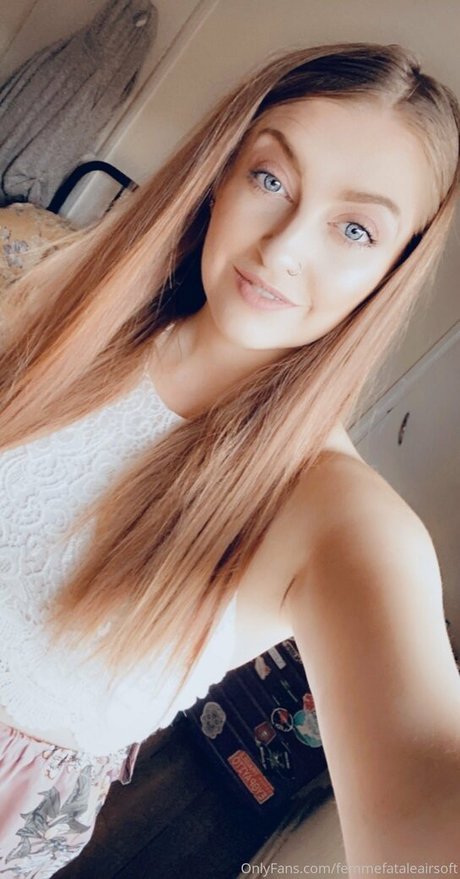 Femmefataleairsoft model nudes photos