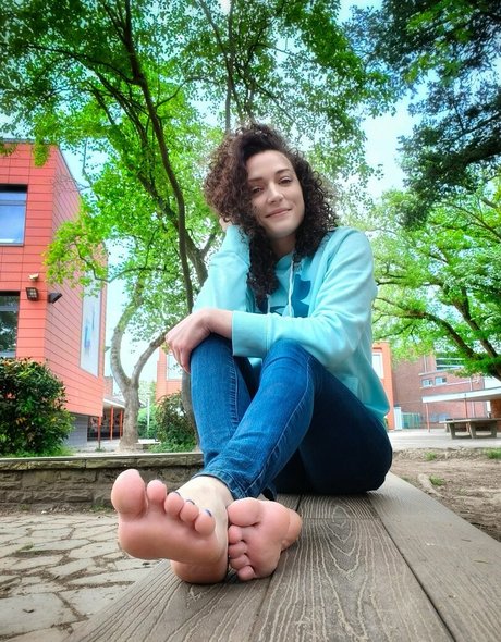 msdidi k star free pics