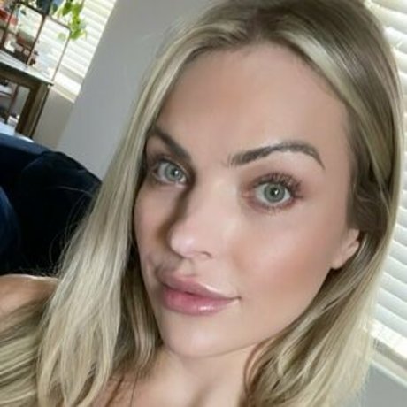 kristinelise art pornstar gallery