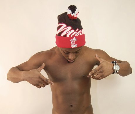 Sexy long strokes sex model galleries