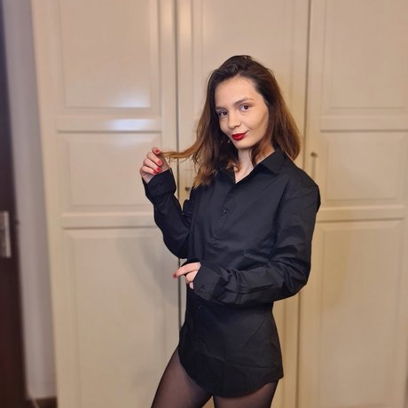 Mia OF naked actress image