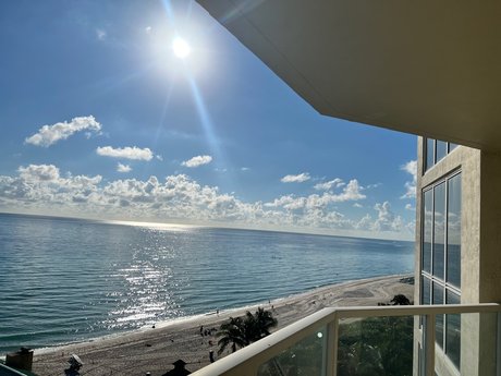 Miami Weather pornographic actress photo