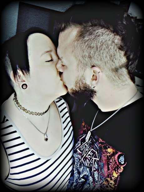 MetalVixen exclusive model images