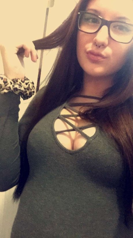 Beau minouxxx beautiful pornstar photo