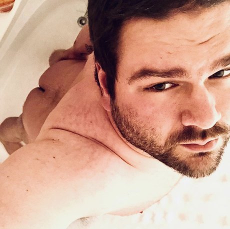 Andrew H_ art model pic