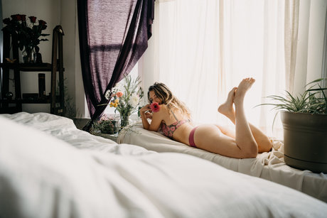 Bare Beauty naked model pics