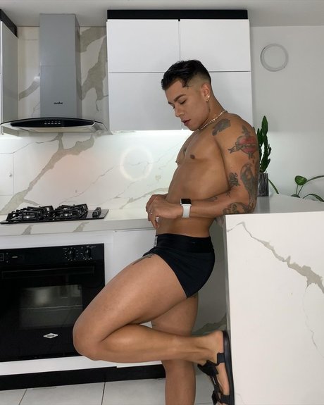 Andr s R sexy star img